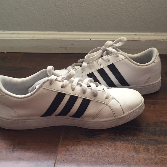 Adidas - Picture 2 of 4